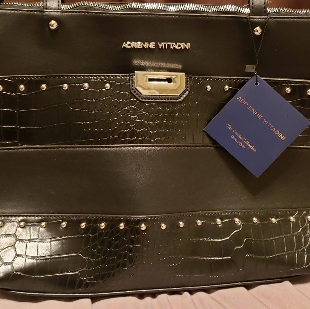 Adrienne Vittadini tote